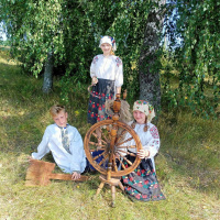 Традиционный народный костюм  села Коржовка – Голубовка  Клинцовского района конца ХIX – начала ХХ веков