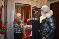 Поздравление матерей погибших воинов.