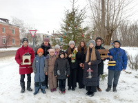 Покормите птиц зимой