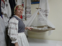 Областной онлайн-конкурс семейного творчества «Мы играем и поём – старину узнаём!»