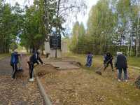 Субботник на мемориальном комплексе «Речечка»