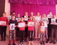 Память в наших сердцах жива.