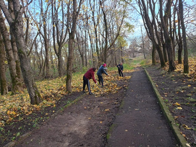 PHOTO-2023-10-30-19-41-50.jpg PHOTO-2023-10-30-19-41-50.jpg